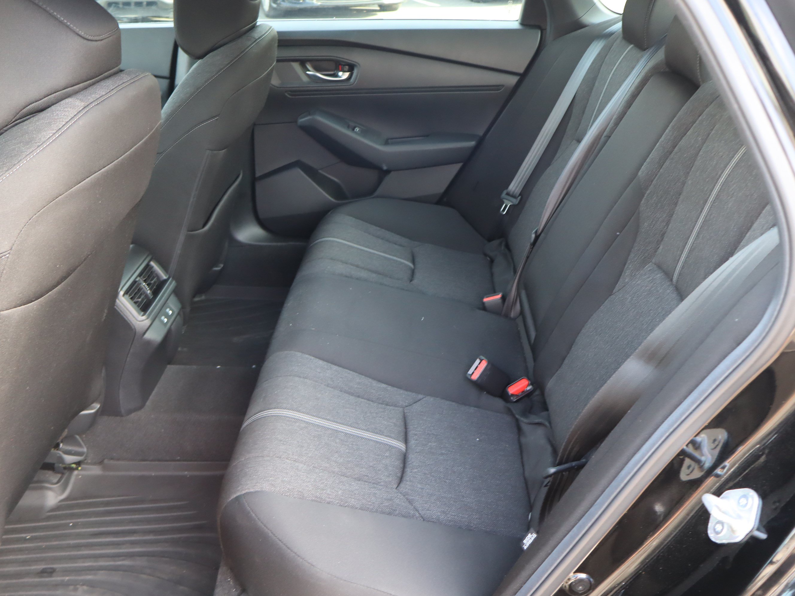 Used 2025 Honda Accord Sport image 31