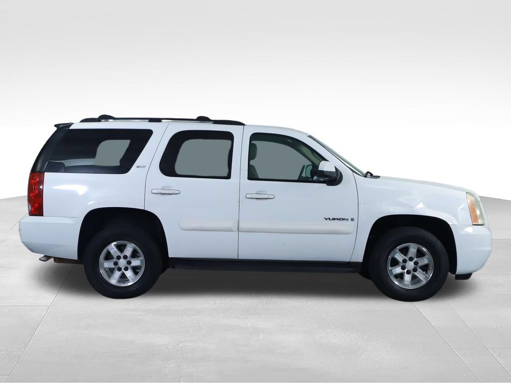 Used 2007 GMC Yukon SLT w/ SLT Preferred Equipment Group AWD/4WD image 13