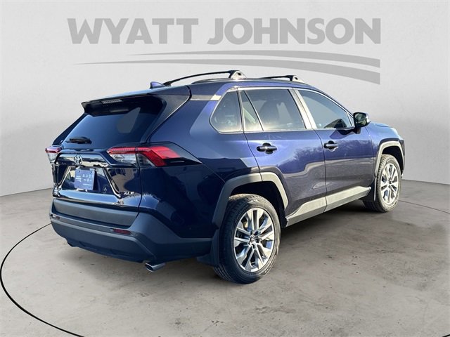 Used 2023 Toyota RAV4 XLE Premium image 5