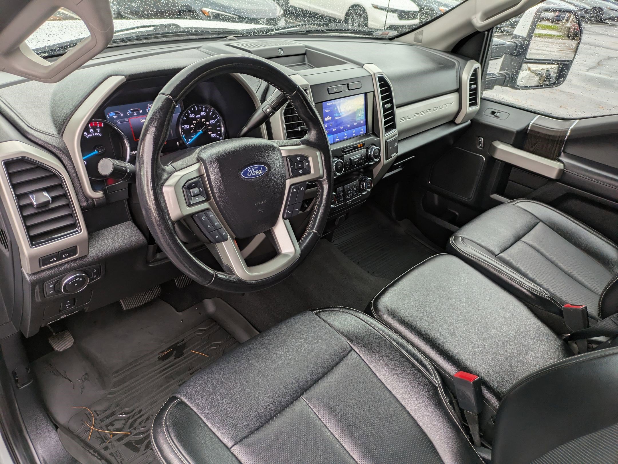 Used 2021 Ford F350 Lariat w/ Snow Plow/Camper Package image 16