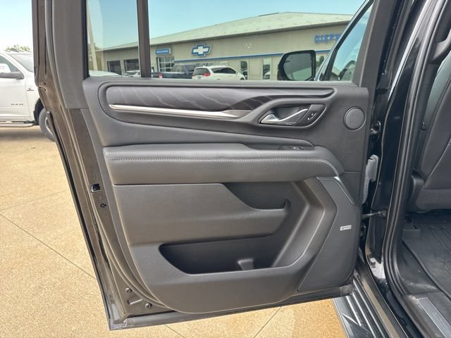 Used 2022 GMC Yukon XL Denali AWD/4WD image 21