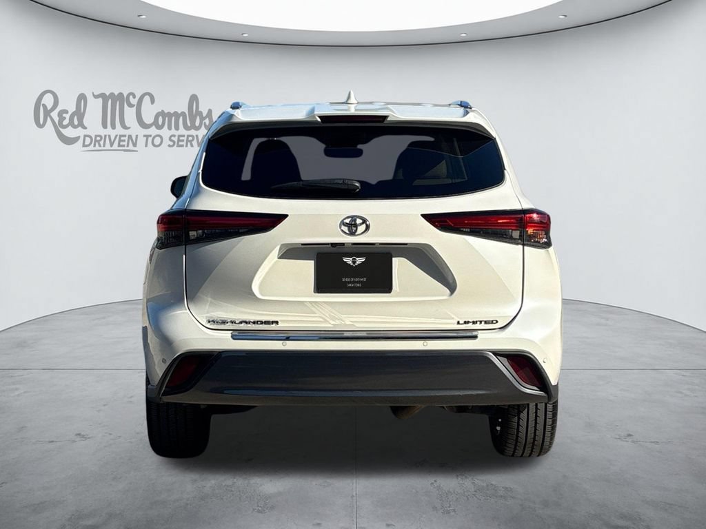 Used 2020 Toyota Highlander Limited FWD image 4