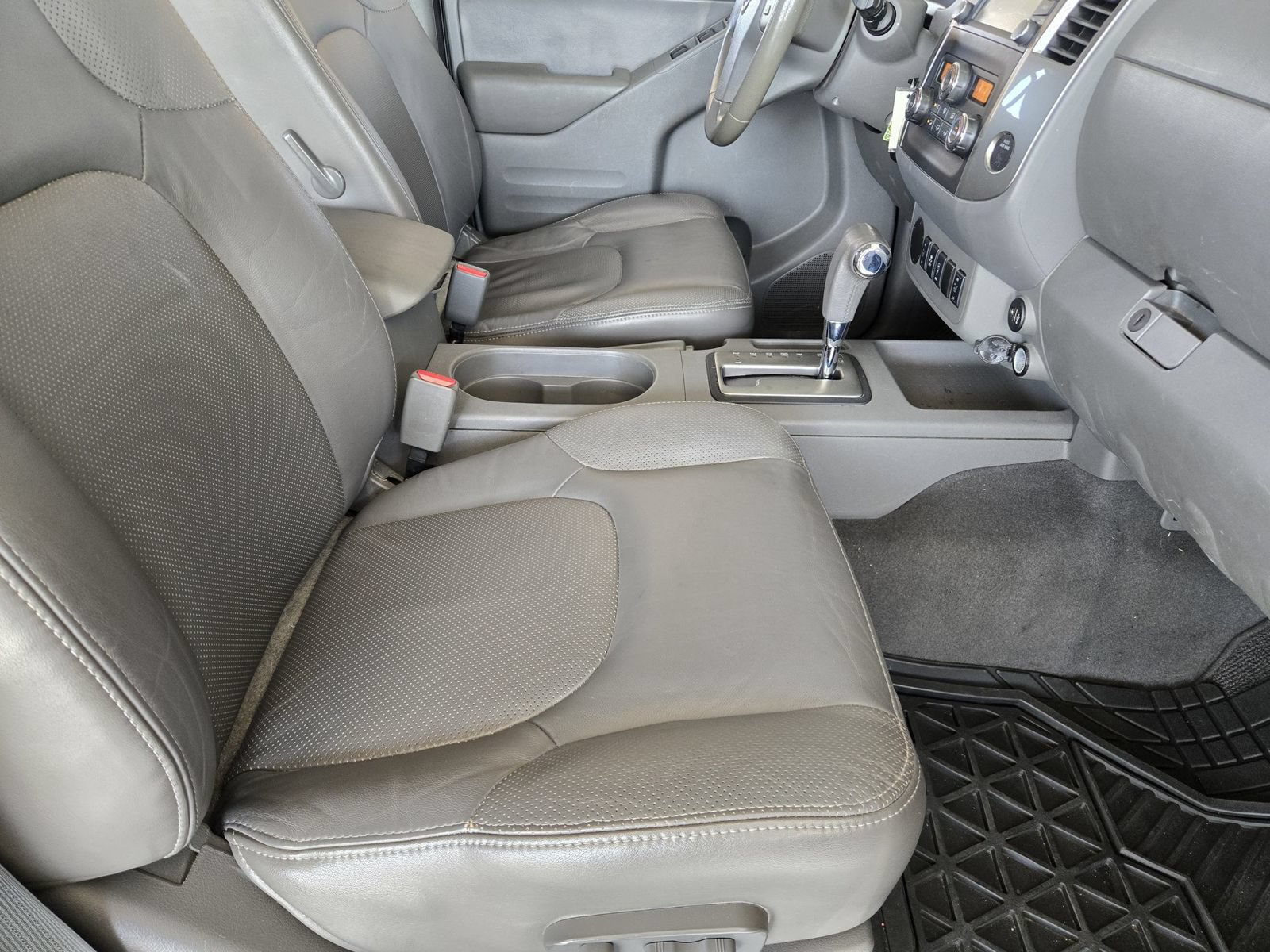 Used 2019 Nissan Frontier SL RWD image 13