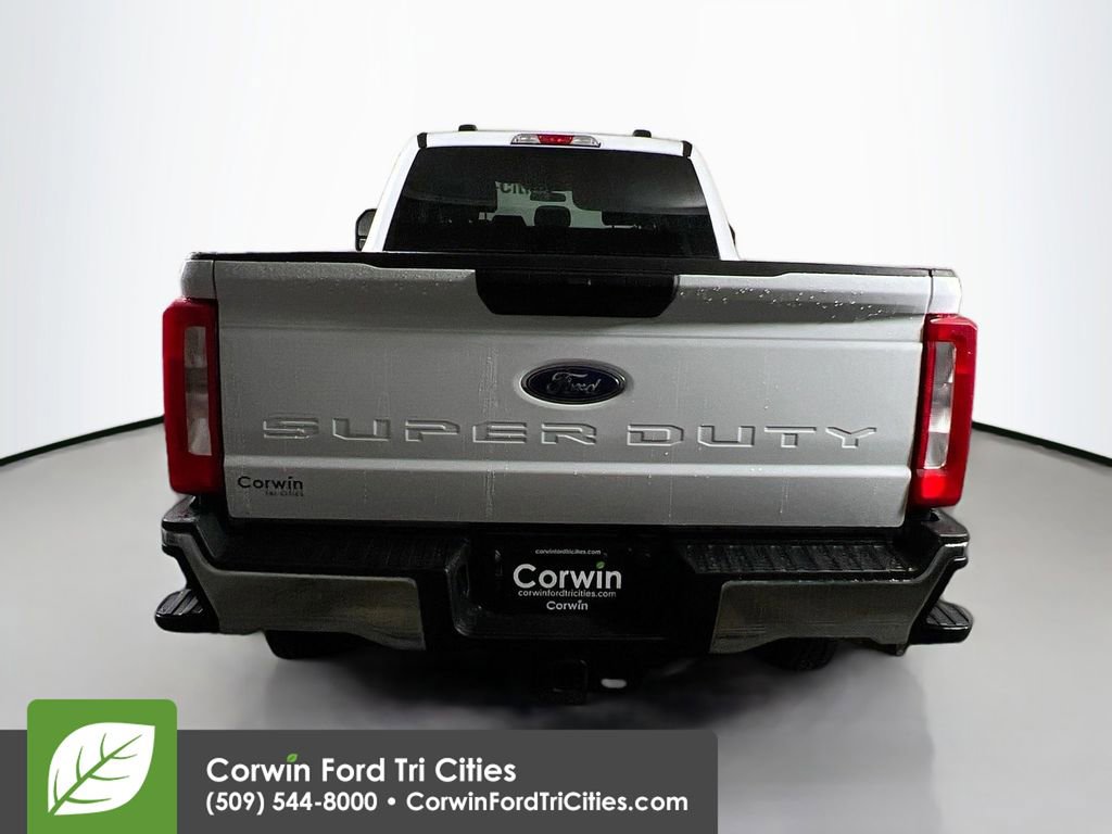 Used 2024 Ford F350 XLT image 13