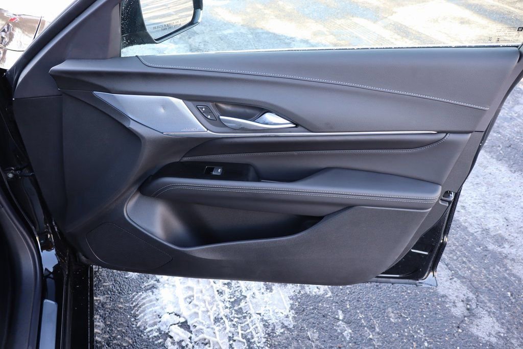 Used 2025 Cadillac CT4 Premium Luxury image 31