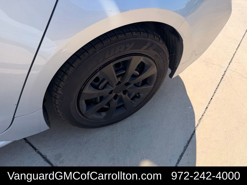 Used 2020 Toyota Corolla LE image 8