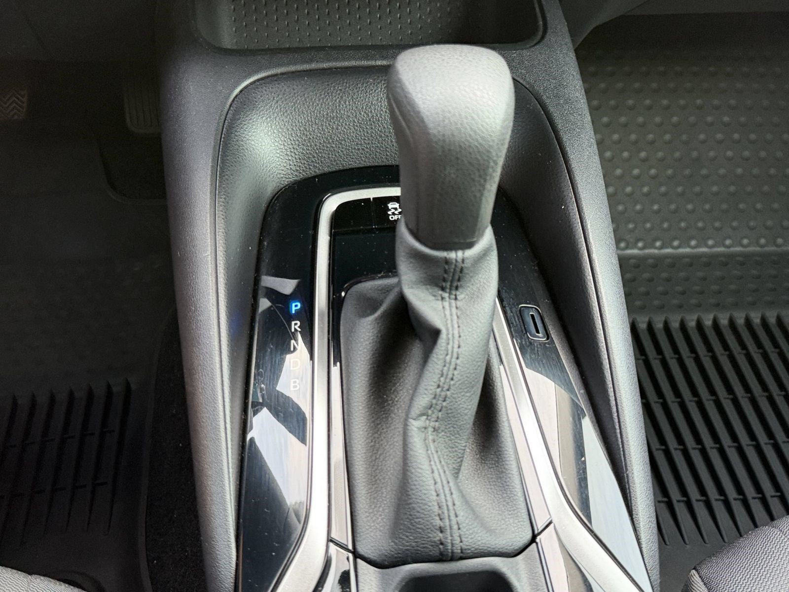 Certified 2022 Toyota Corolla LE FWD image 19