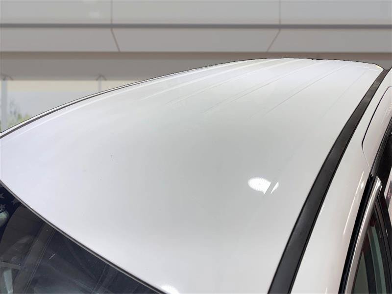 Used 2021 Chrysler Voyager L FWD image 12