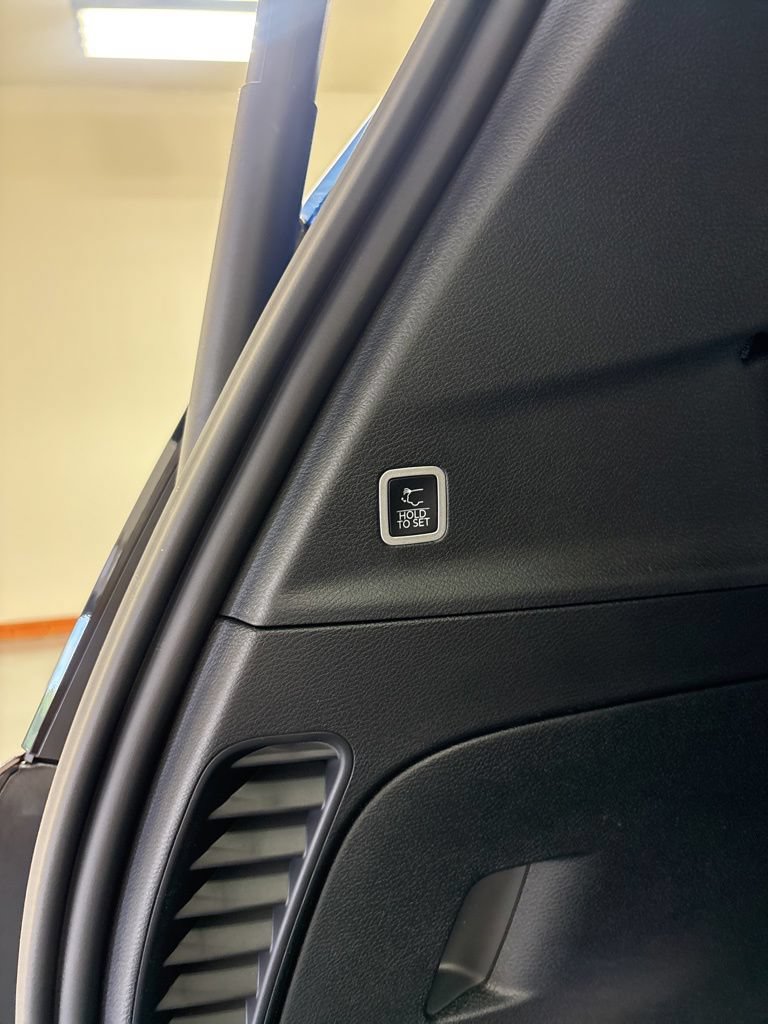 New 2027 Chrysler Pacifica Select FWD image 25