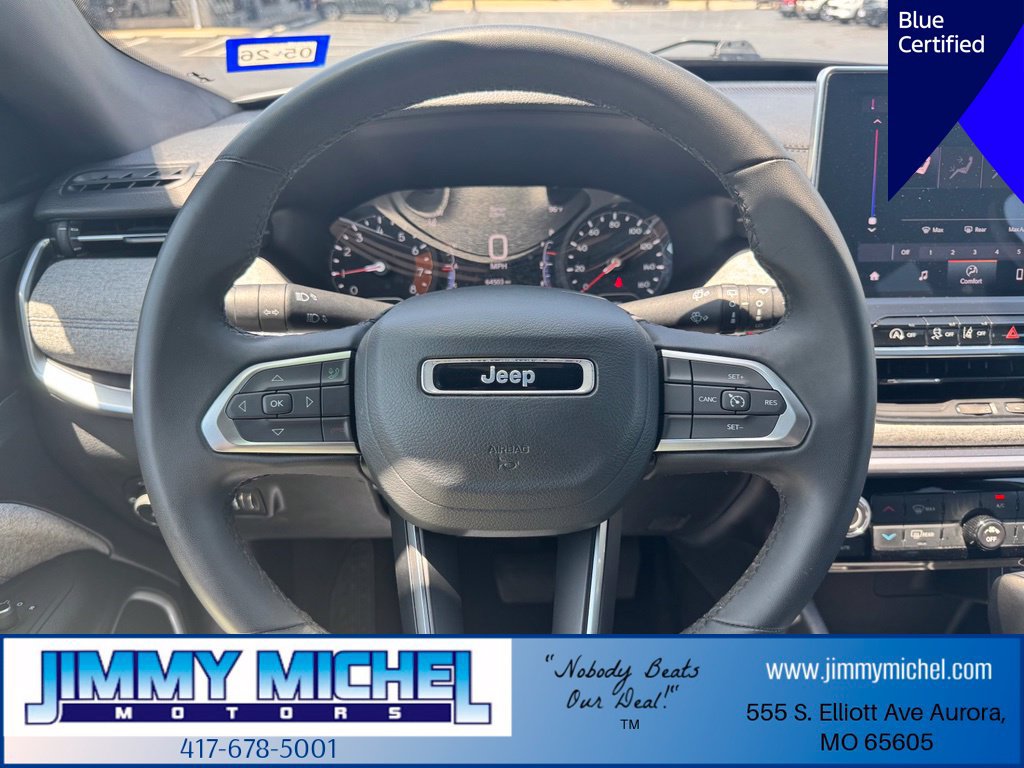 Used 2024 Jeep Compass Latitude AWD/4WD image 8