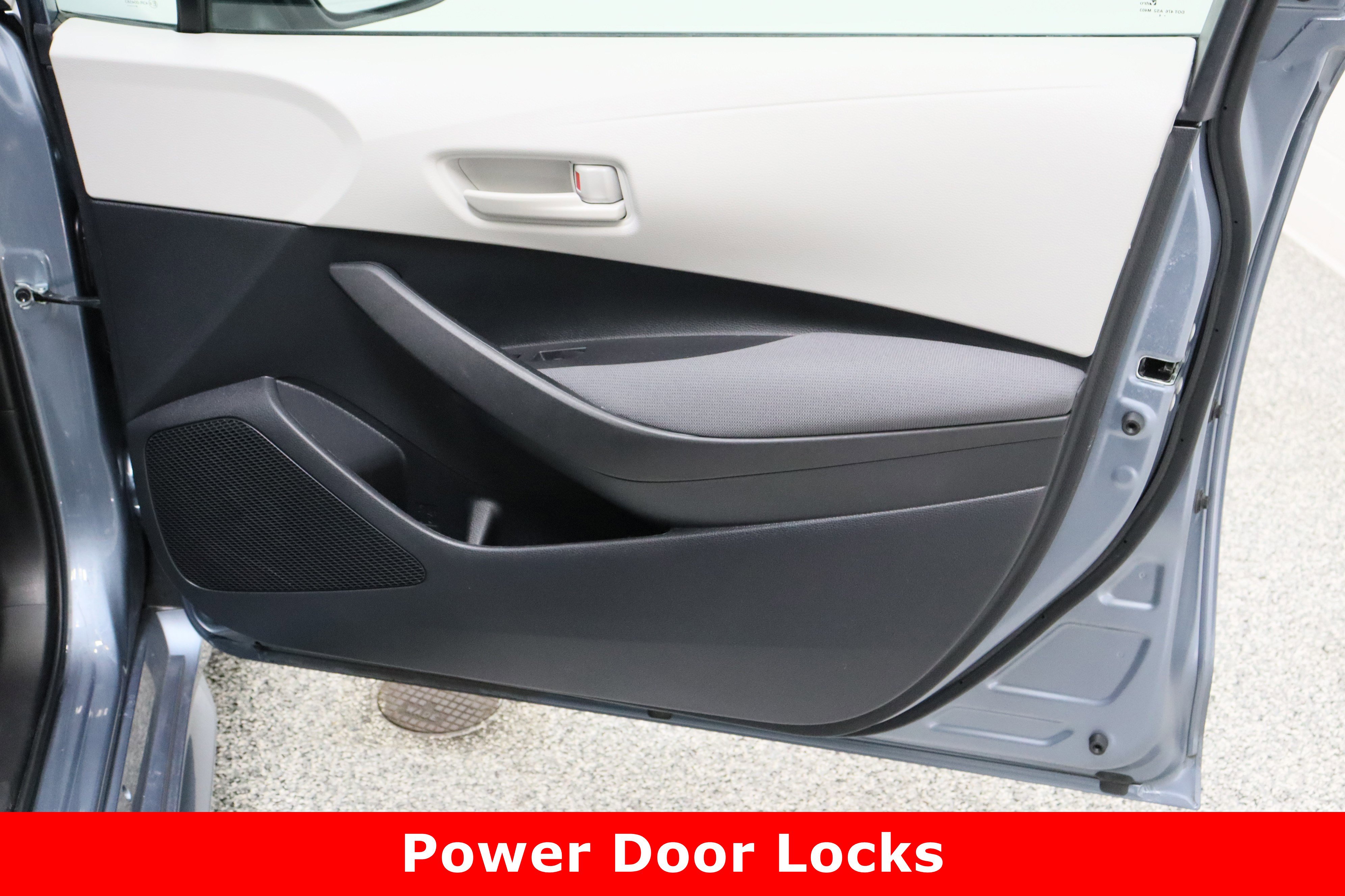 Used 2024 Toyota Corolla LE image 31