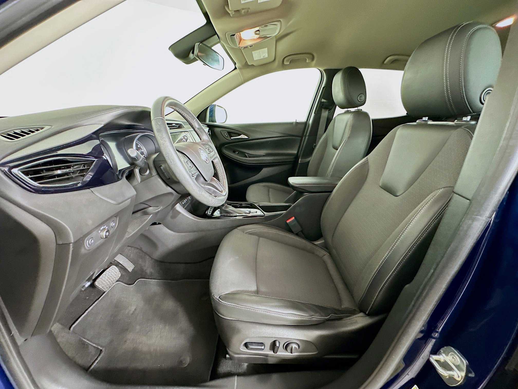 Used 2023 Buick Encore GX Preferred w/ Cold Weather Comfort Package image 13