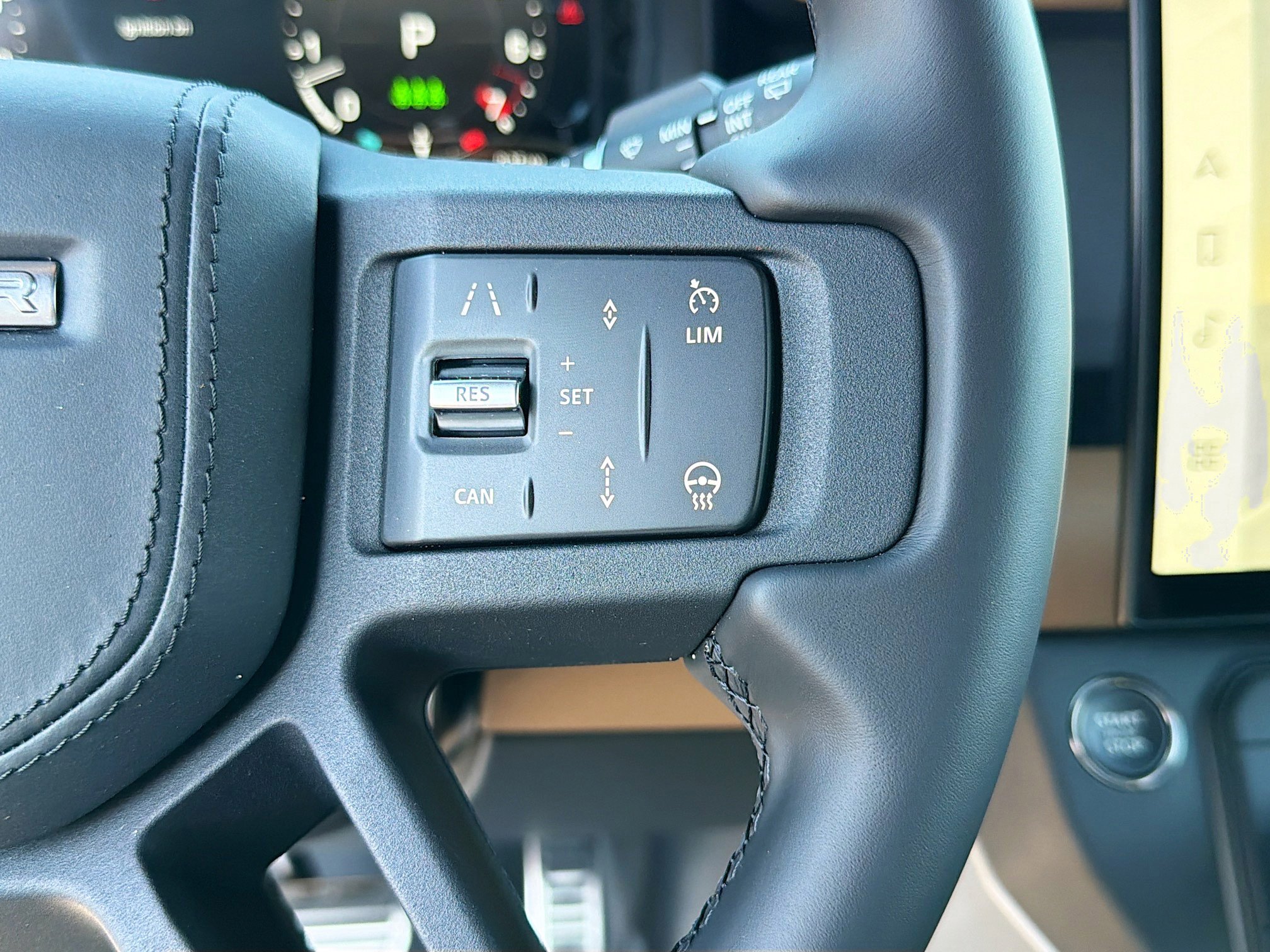 New 2026 Land Rover Defender 110 X AWD/4WD image 39