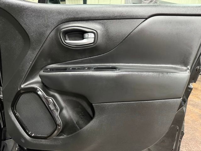 Used 2019 Jeep Renegade Altitude w/ Quick Order Package 2XM image 25