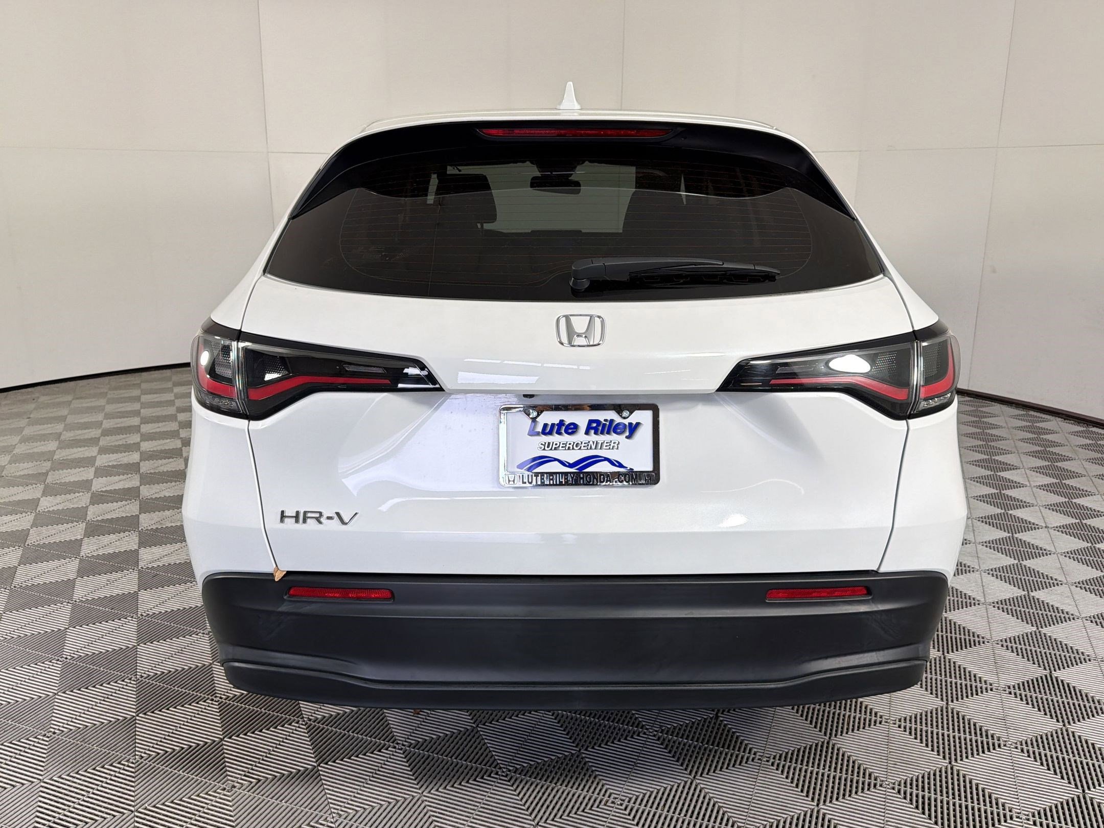 Certified 2024 Honda HR-V LX image 10