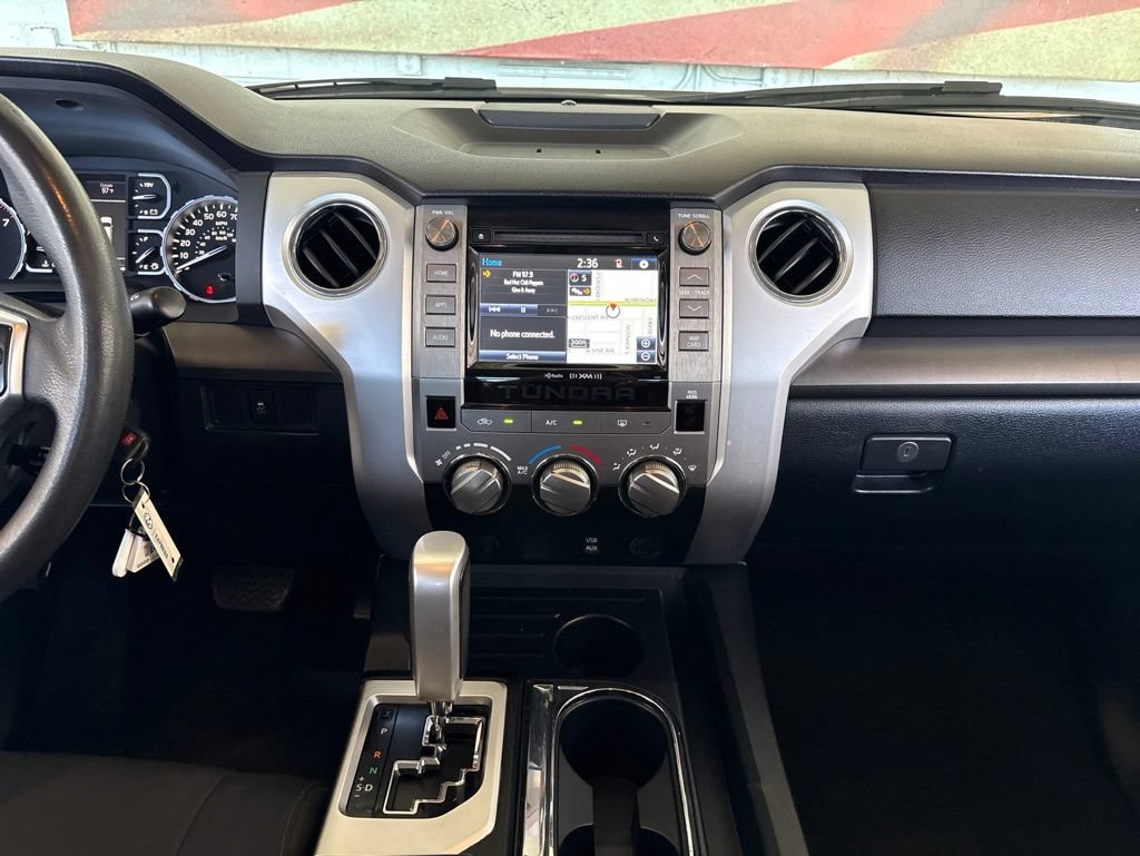 Used 2018 Toyota Tundra SR5 w/ SR5 Upgrade Package RWD image 11