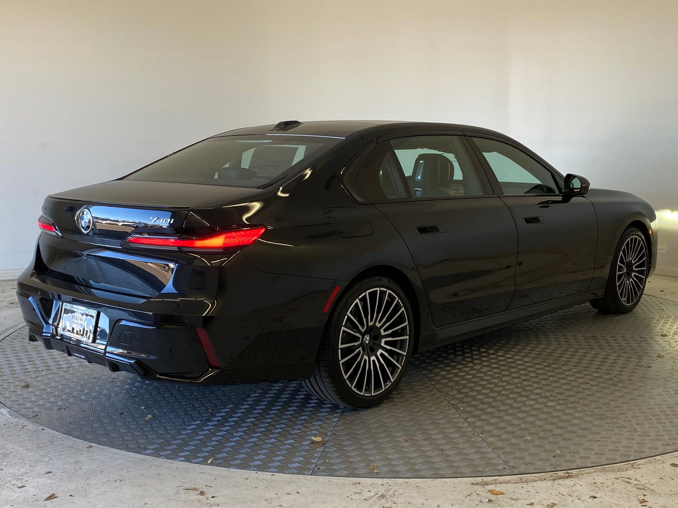 New 2026 BMW 740i xDrive image 8