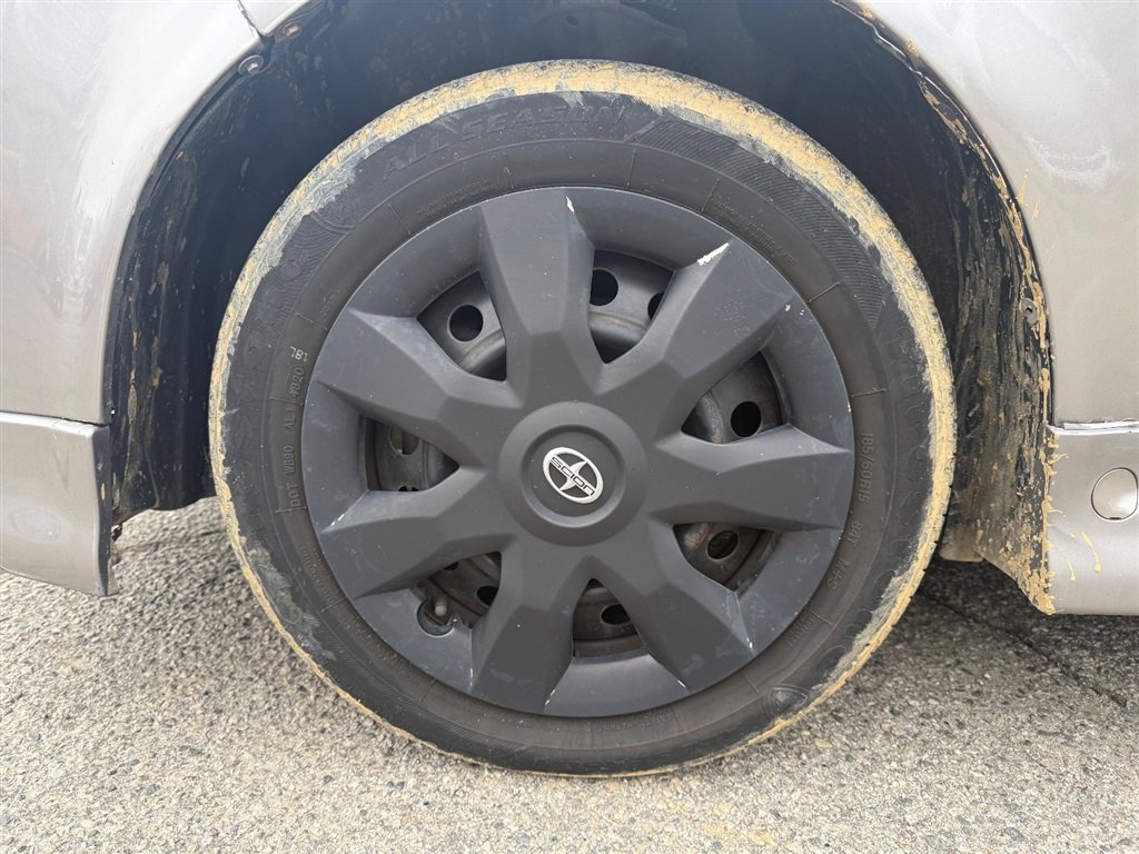 Used 2004 Scion xB image 30