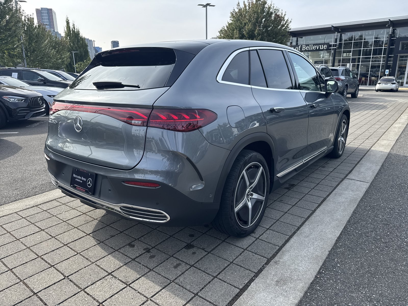 Used 2023 Mercedes-Benz EQE 350+ SUV image 6