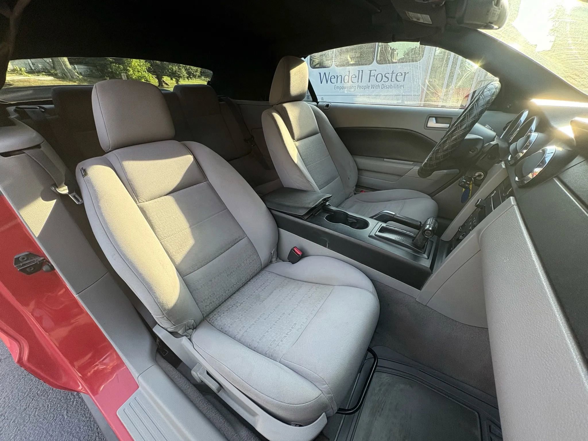 Used 2009 Ford Mustang Premium image 17