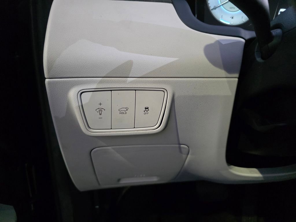 Used 2022 Hyundai Tucson Limited image 25