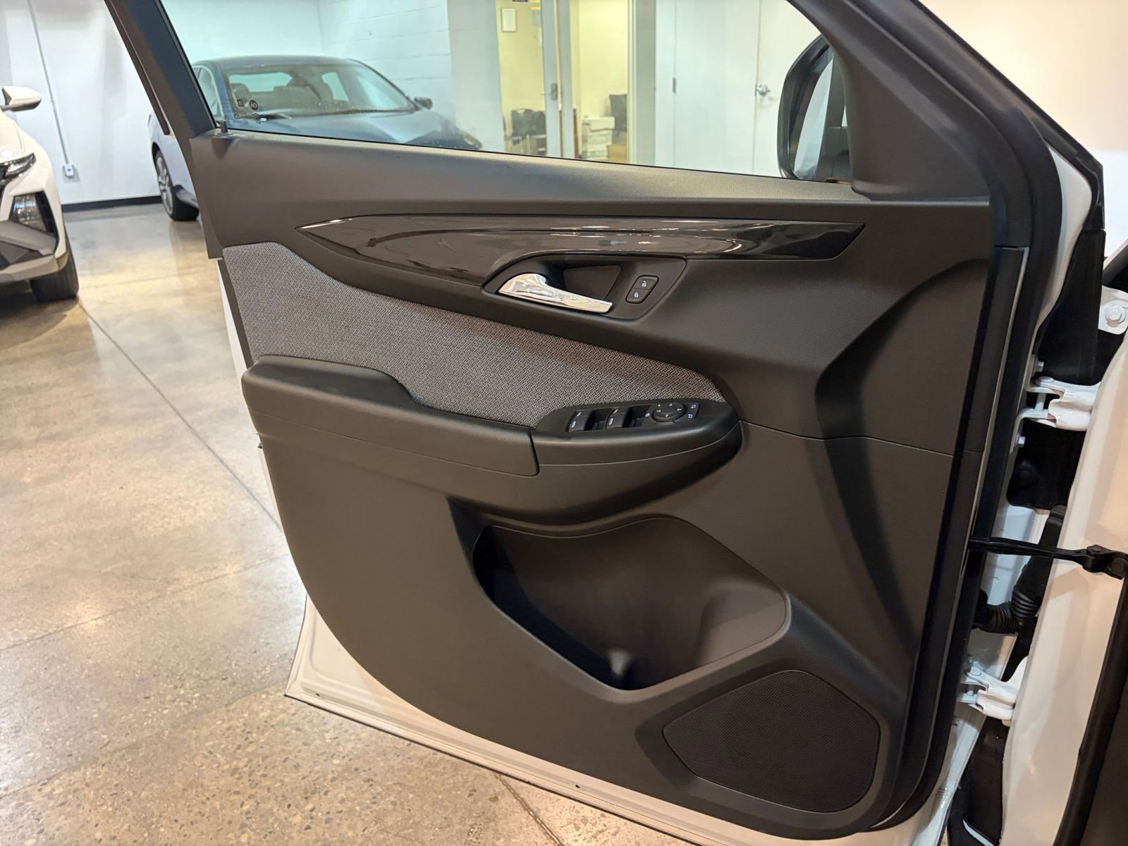 Used 2025 Chevrolet TrailBlazer LT image 21