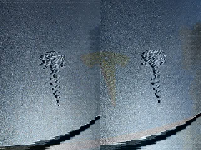 Used 2023 Tesla Model 3 Standard Range image 11