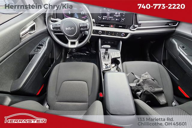 Used 2023 Kia Sportage LX image 12