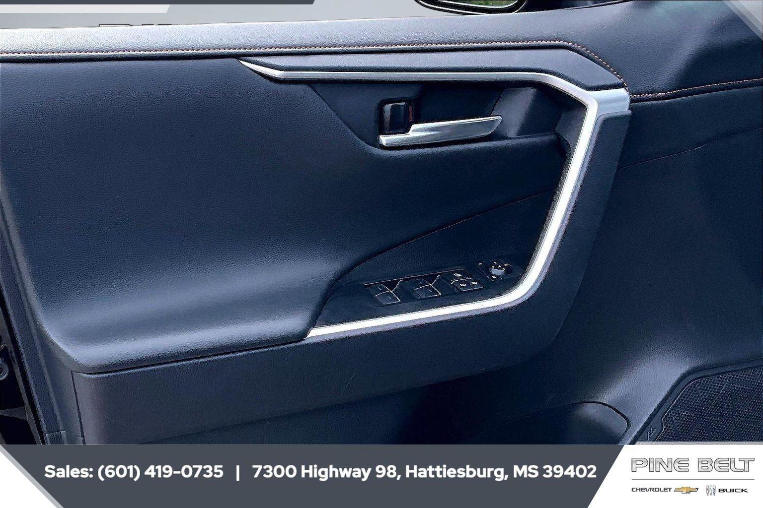 Used 2024 Toyota RAV4 Adventure AWD/4WD image 17