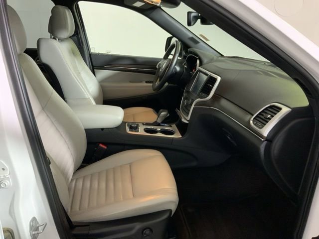 Used 2018 Jeep Grand Cherokee Limited AWD/4WD image 30