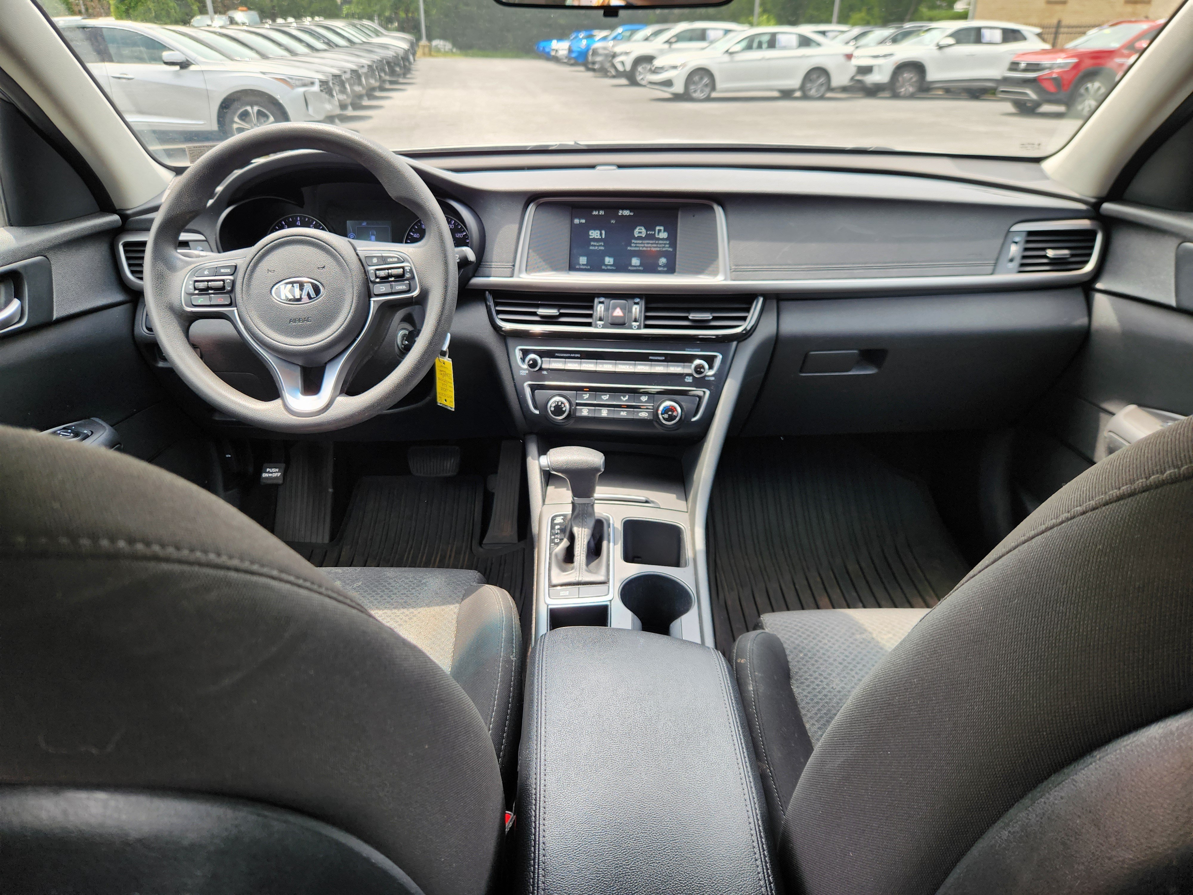 Used 2018 Kia Optima LX w/ 17" Alloy Wheels Package FWD image 8