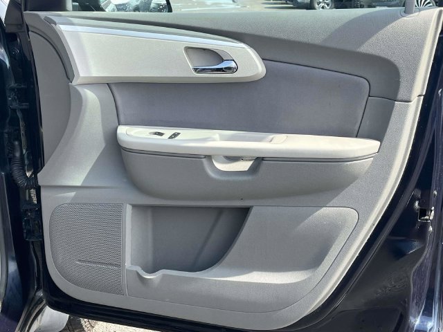 Used 2011 Chevrolet Traverse LS FWD image 26