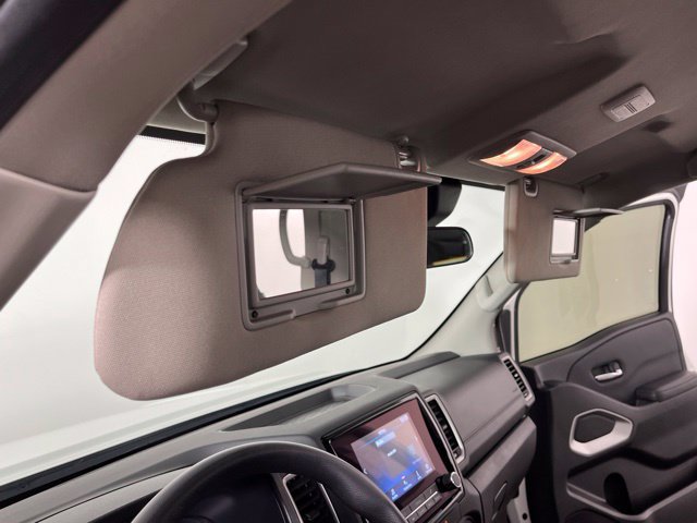Used 2024 Nissan Frontier SV w/ Technology Package RWD image 33