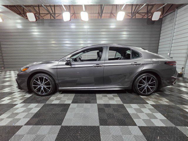 Used 2021 Toyota Camry SE w/ Carpet Mat Package (TMS) image 8