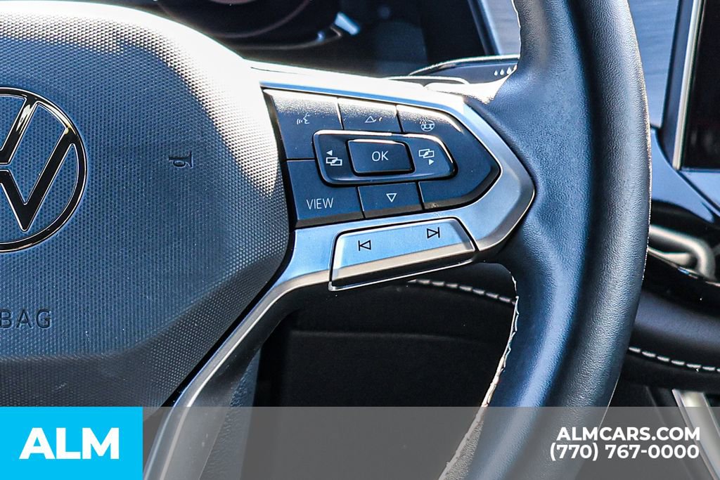 Used 2025 Volkswagen Atlas Cross Sport SE image 37