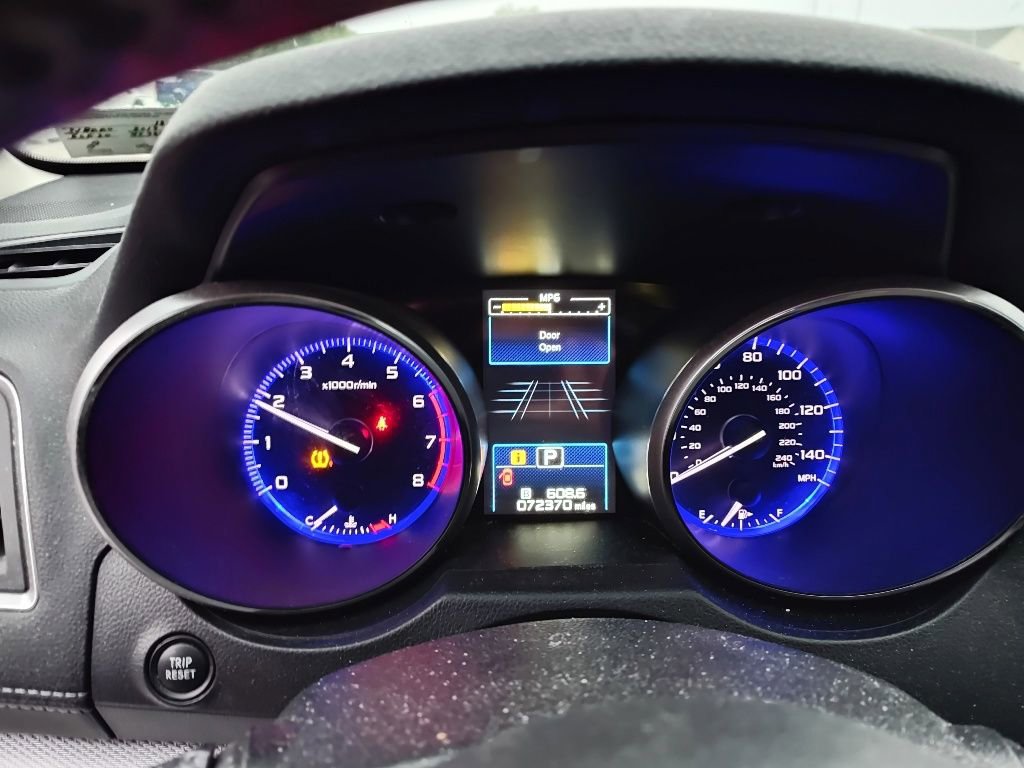 Used 2019 Subaru Outback 2.5i Premium w/ Popular Package #2 AWD/4WD image 8