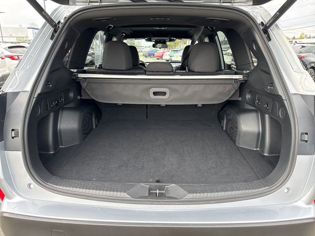 Used 2025 Subaru Forester Premium image 14