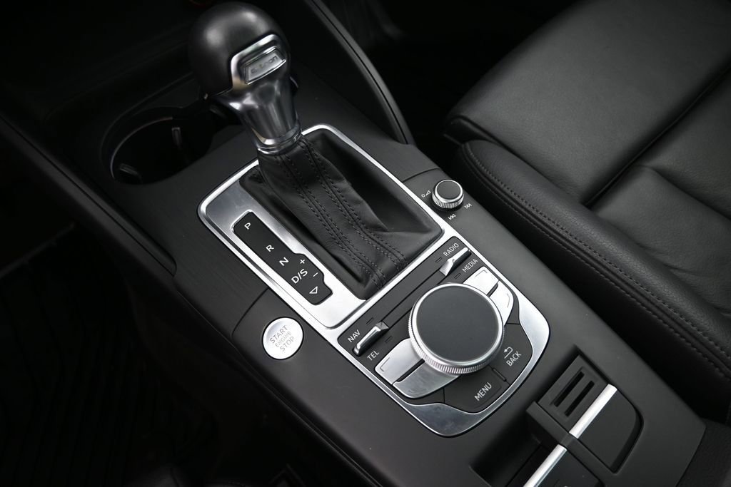 Used 2016 Audi A3 e-tron Premium Plus w/ Premium Plus Package FWD image 14