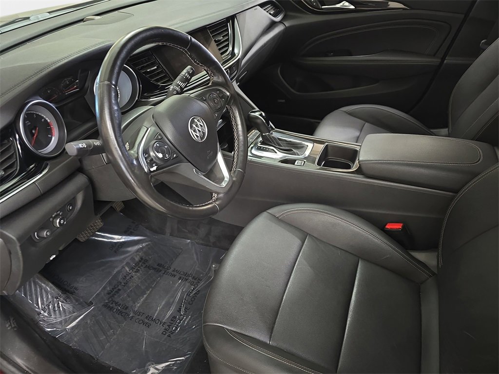 Used 2018 Buick Regal Essence w/ Driver Confidence Package #1 image 19