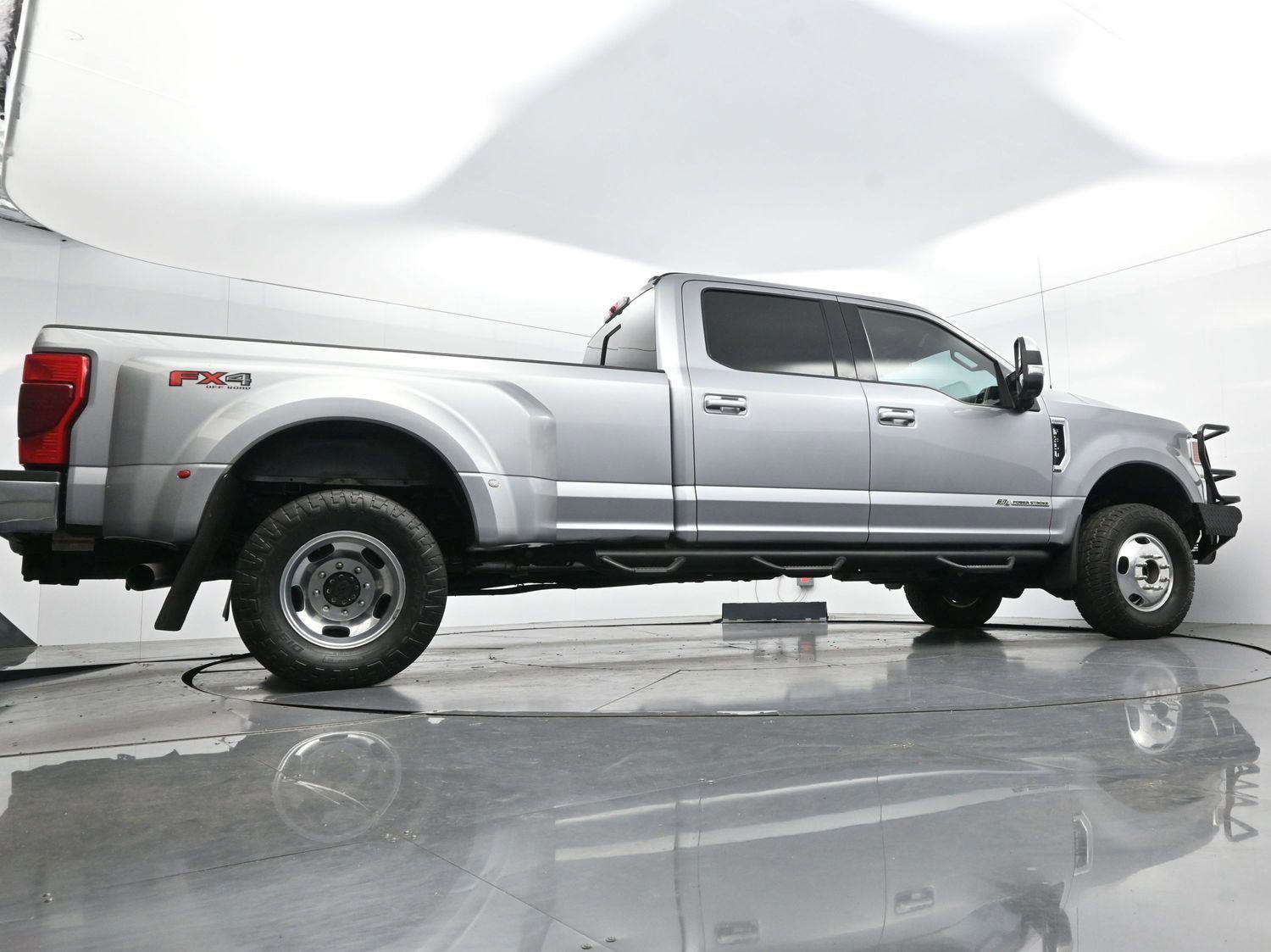 Used 2020 Ford F350 Lariat w/ Lariat Value Package image 54