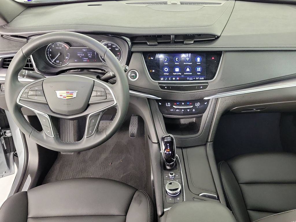 Certified 2024 Cadillac XT5 Luxury FWD image 15