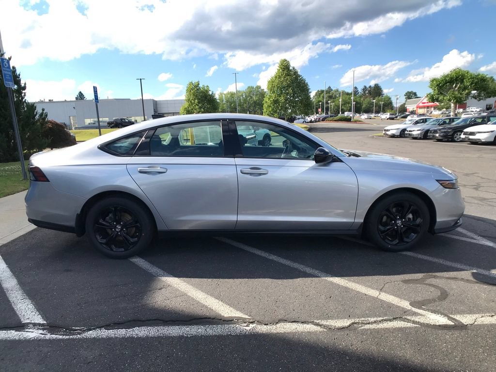 Certified 2025 Honda Accord SE image 15