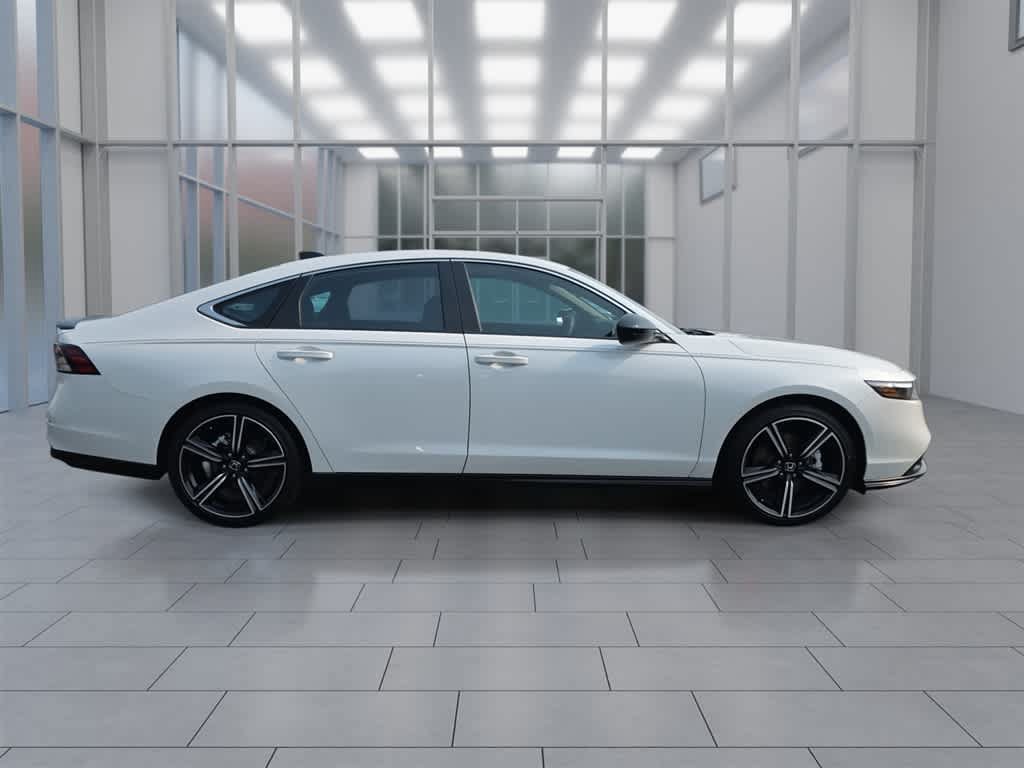Certified 2025 Honda Accord Sport image 2