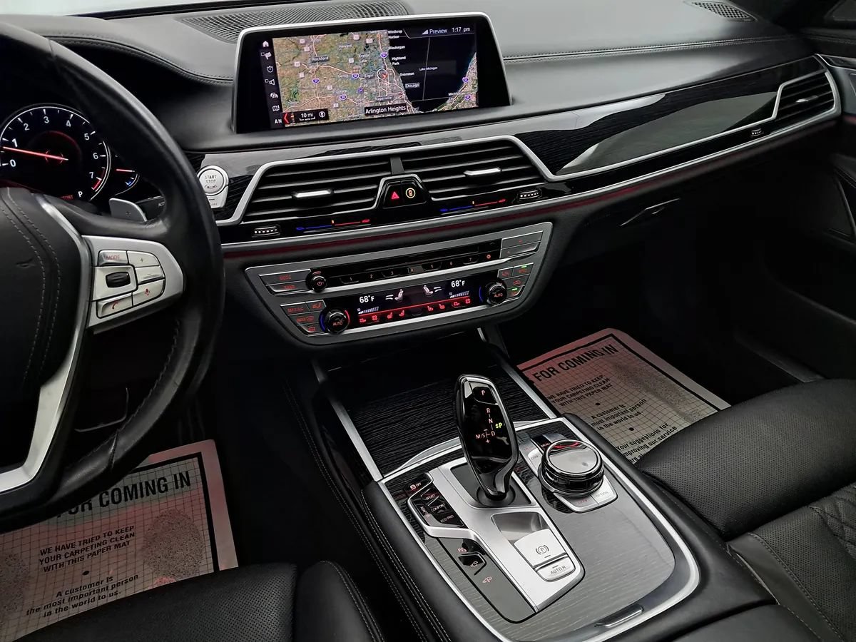 Used 2019 BMW 750i xDrive w/ Executive Package AWD/4WD image 17