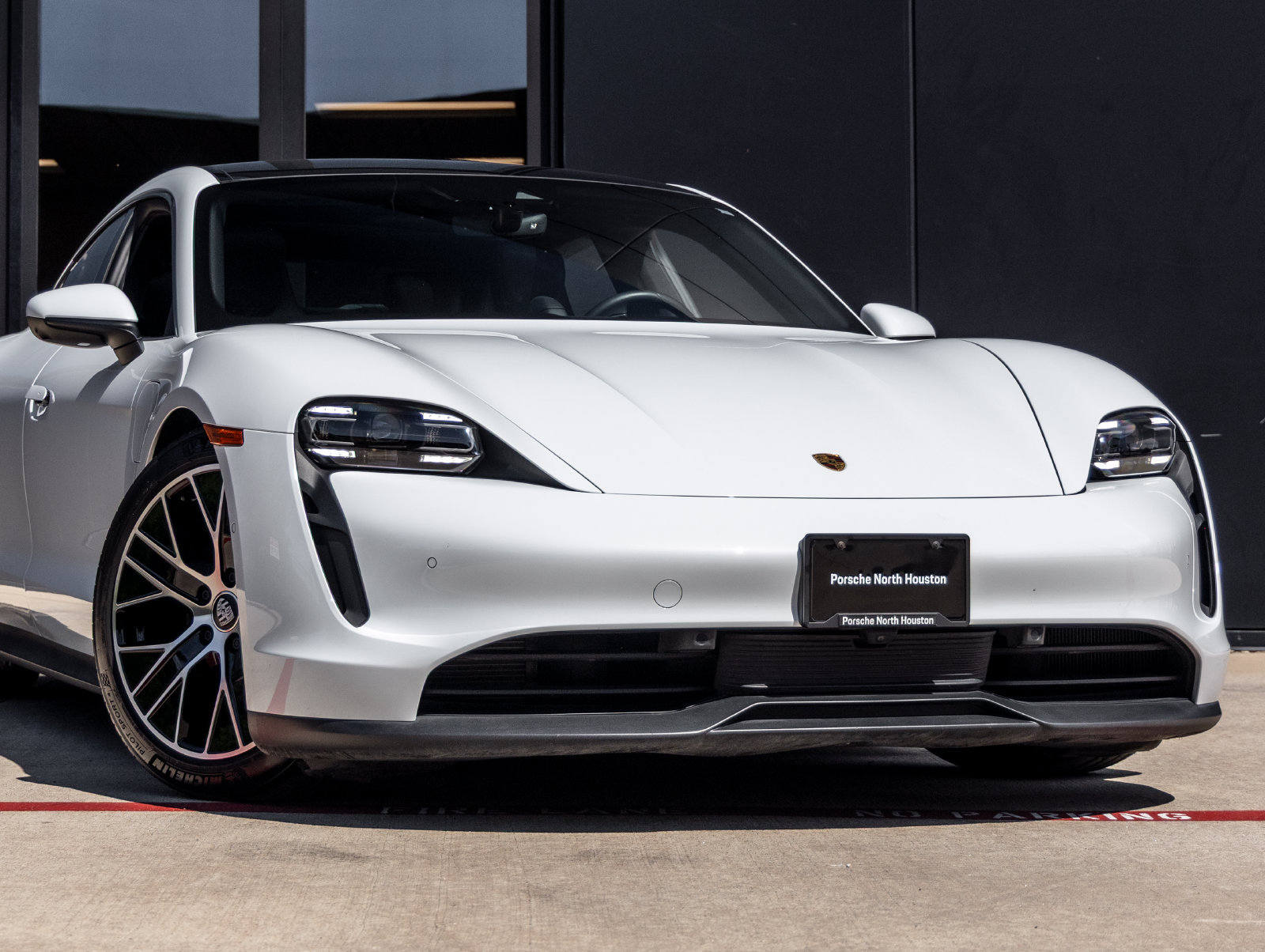 Certified 2023 Porsche Taycan 4S AWD/4WD image 9
