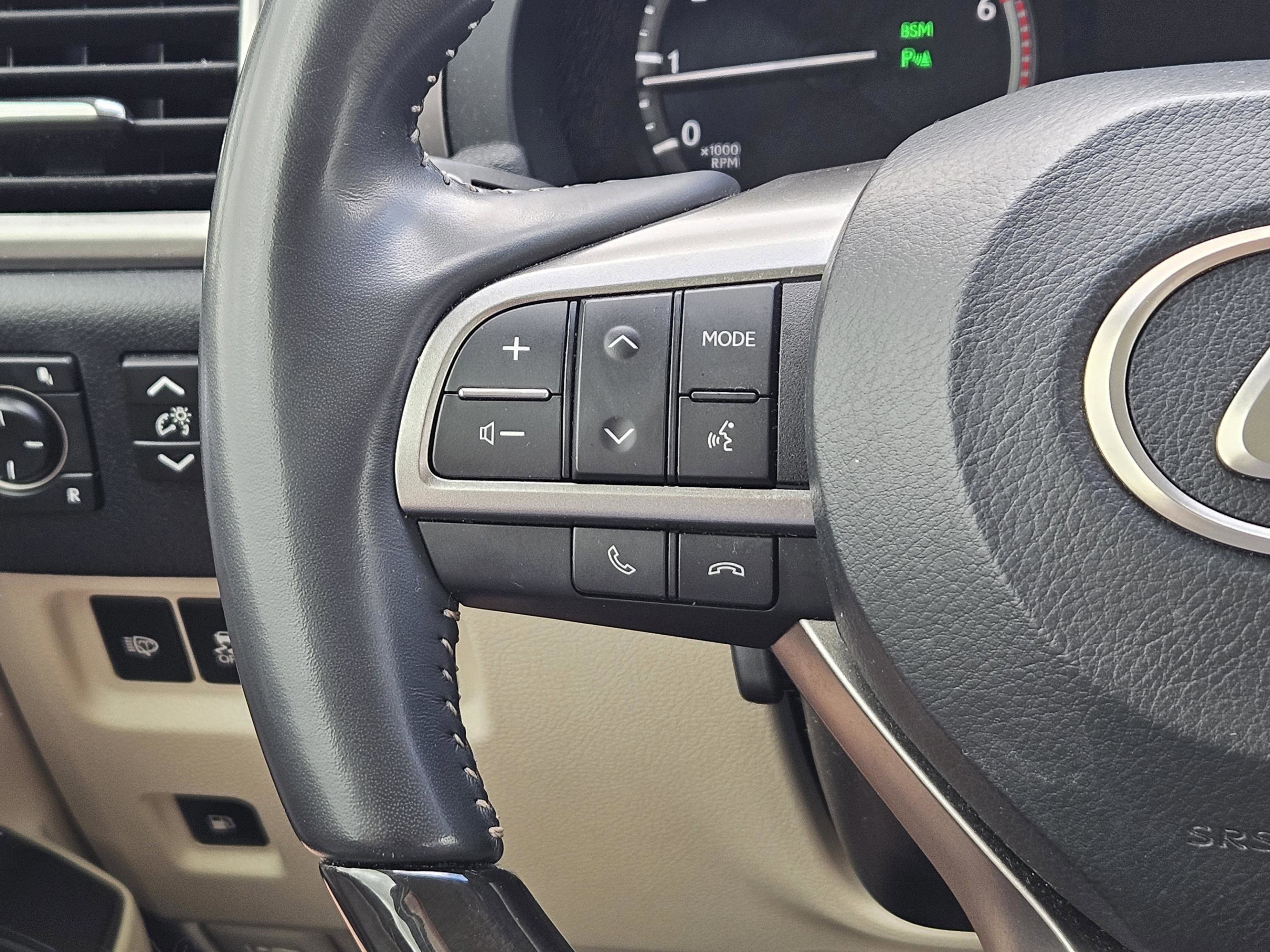 Used 2023 Lexus GX 460 Premium w/ Accessory Package image 28