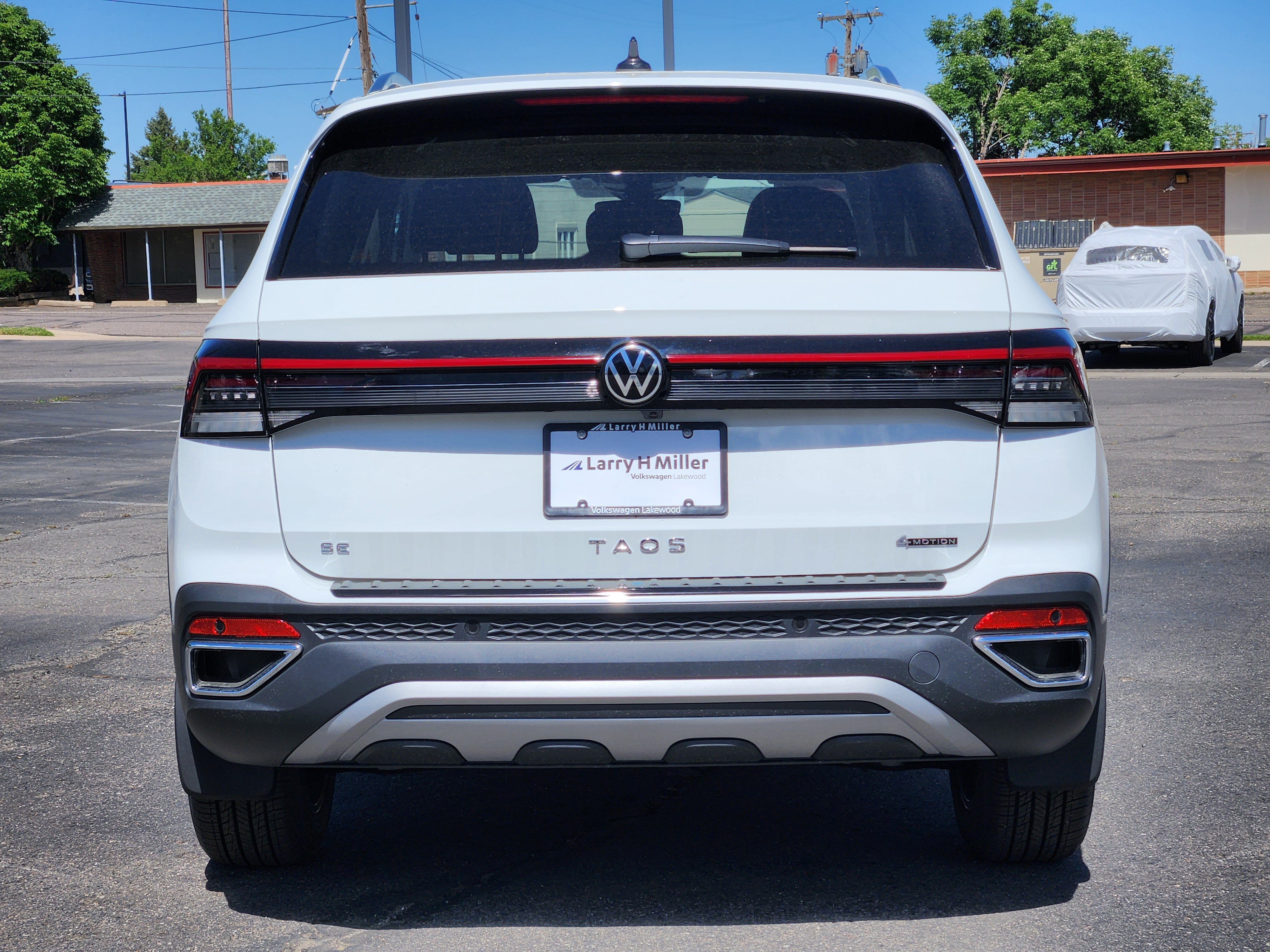 New 2026 Volkswagen Taos SE AWD/4WD image 5