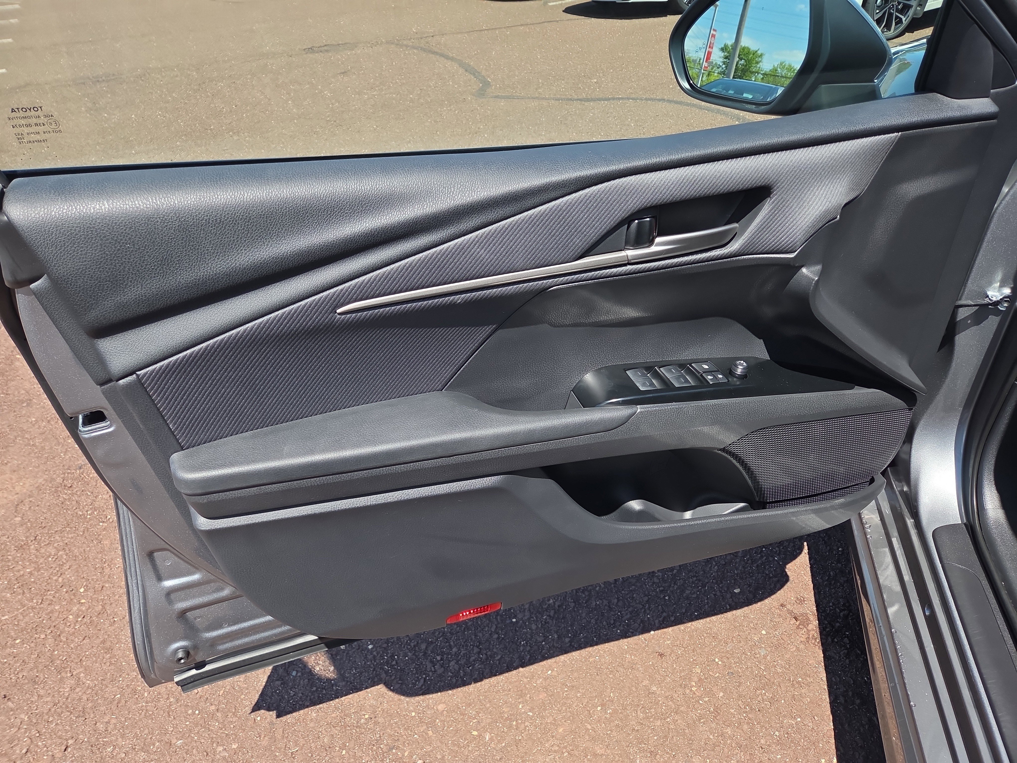 Certified 2026 Toyota Camry SE FWD image 14