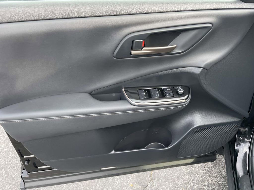 Used 2026 Toyota Crown XLE image 26