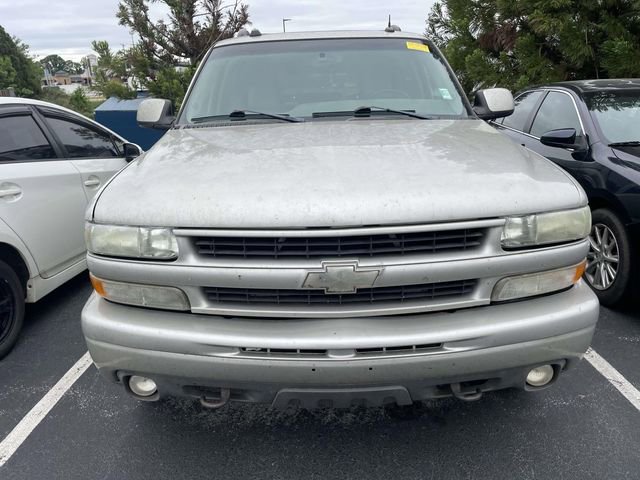 Used 2004 Chevrolet Suburban Z71 w/ Preferred Equipment Group AWD/4WD image 2